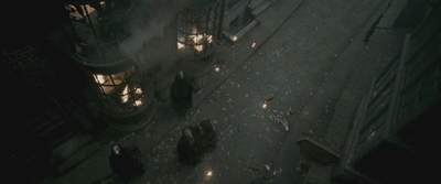 http://img1.wikia.nocookie.net/__cb20090228045615/harrypotter/images/6/6c/Death_Eaters_Apparating_from_Diagon_Alley.gif