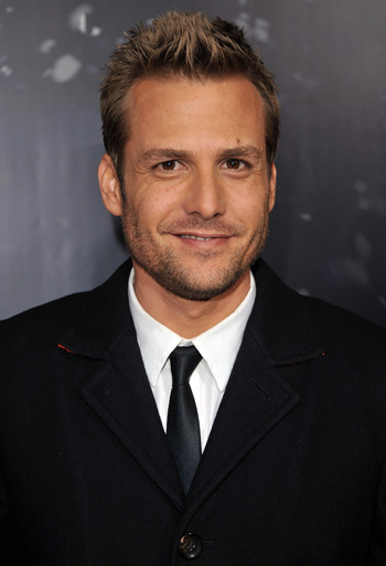 gabriel macht suits actor delta upsilon fraternity greek famous celebrity