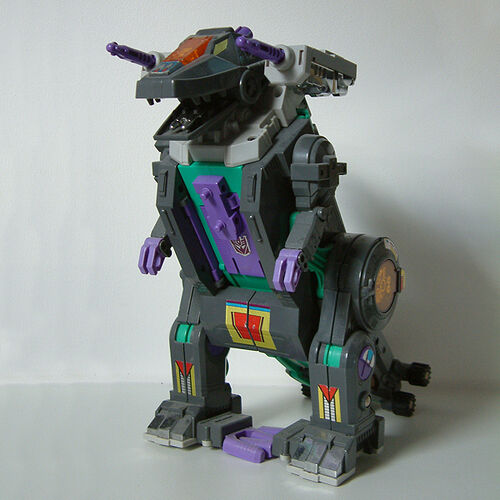 transformers fall of cybertron trypticon toy