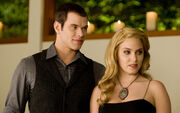 Emmett-cullen-rosalie-hale-1920x1200