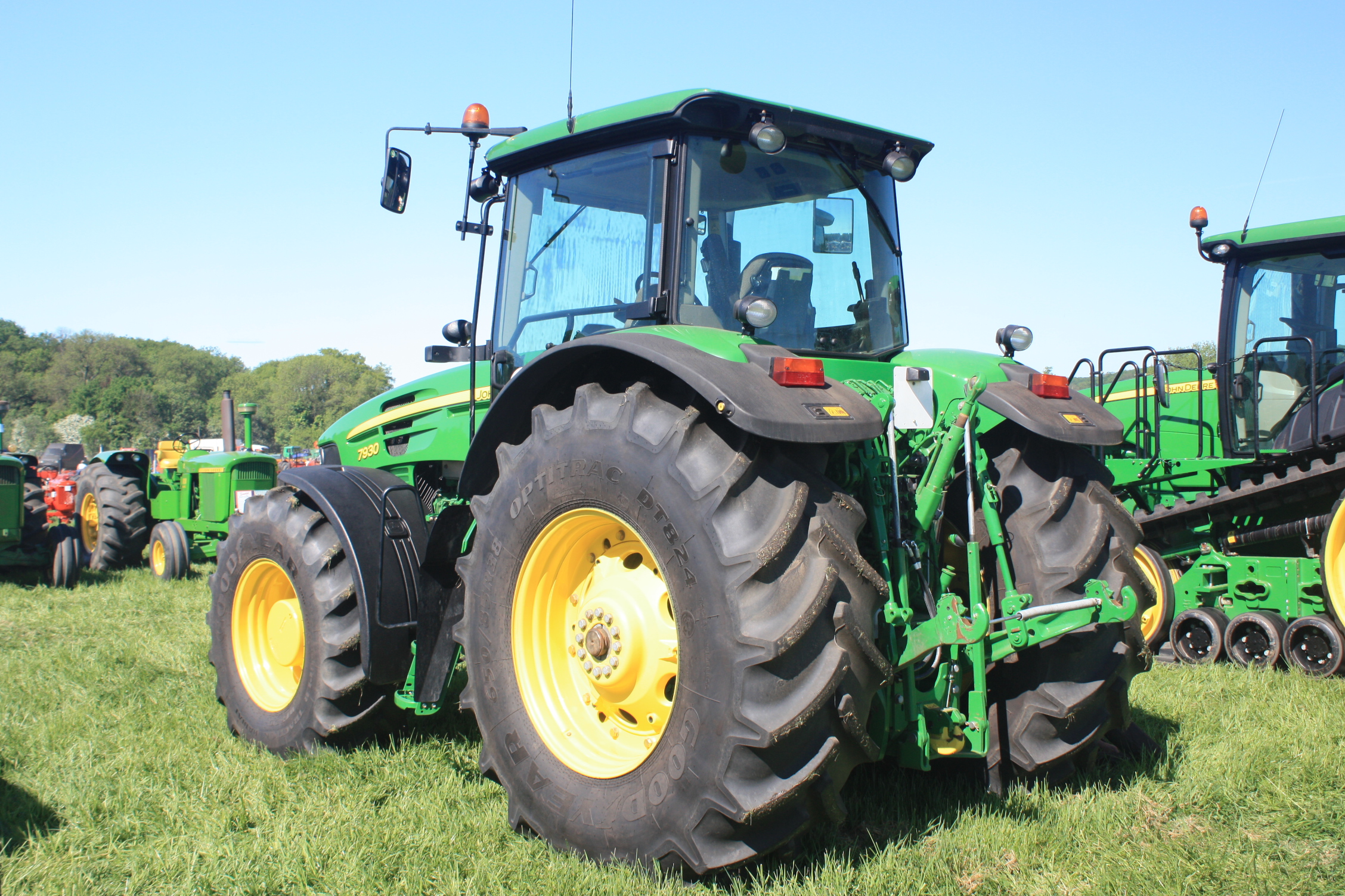 Image - John Deere 7930 at Belvoir 2010 - IMG 3272.jpg - Tractor ...