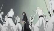 Rukia umzingelt Exequias