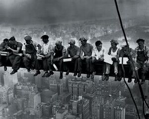 Lunch-Atop-a-Skyscraper-1932-Print-.jpg