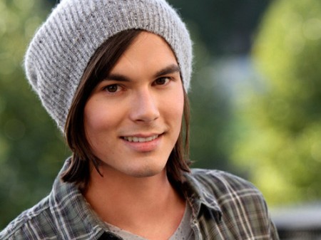 Tyler-blackburn_caleb-rivers-450x337.jpg