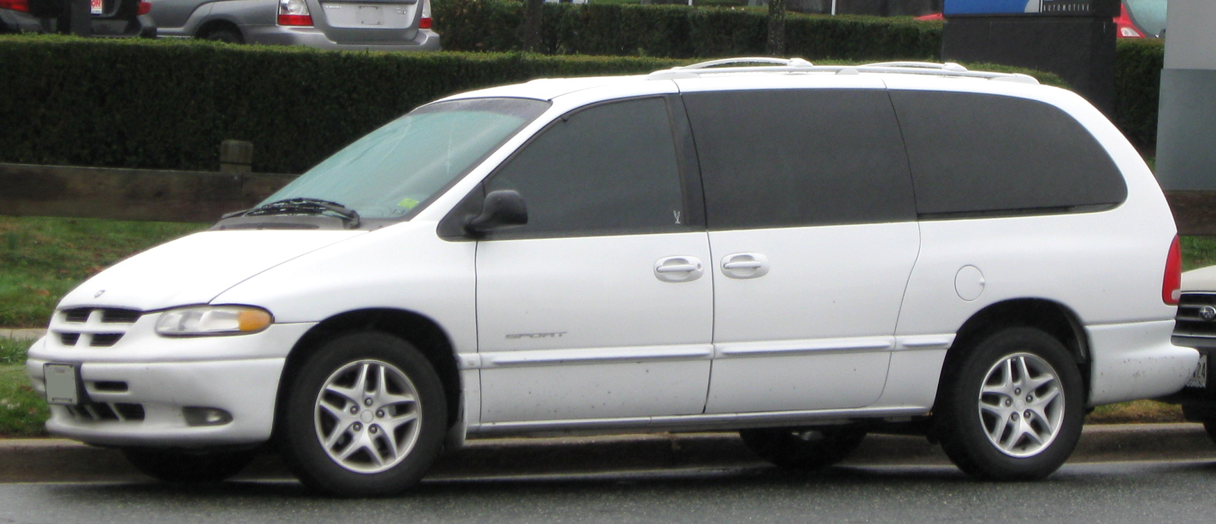 2003 Gold chrysler minivan town and country