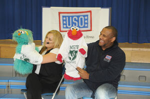 USO-Elmo&RositaEducationTour-Germany2010-Sesame Day2 3