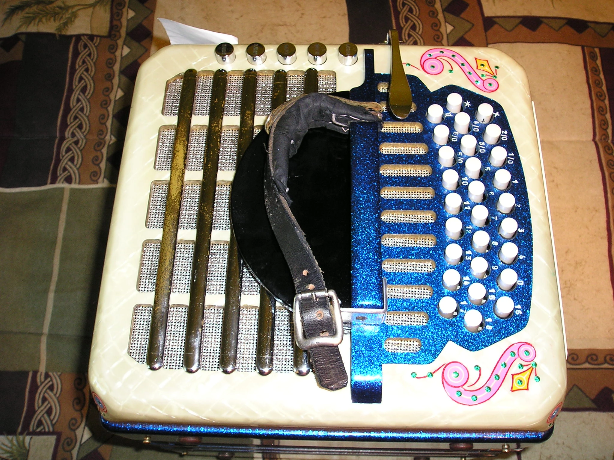 Star and crown concertina Squeezebox