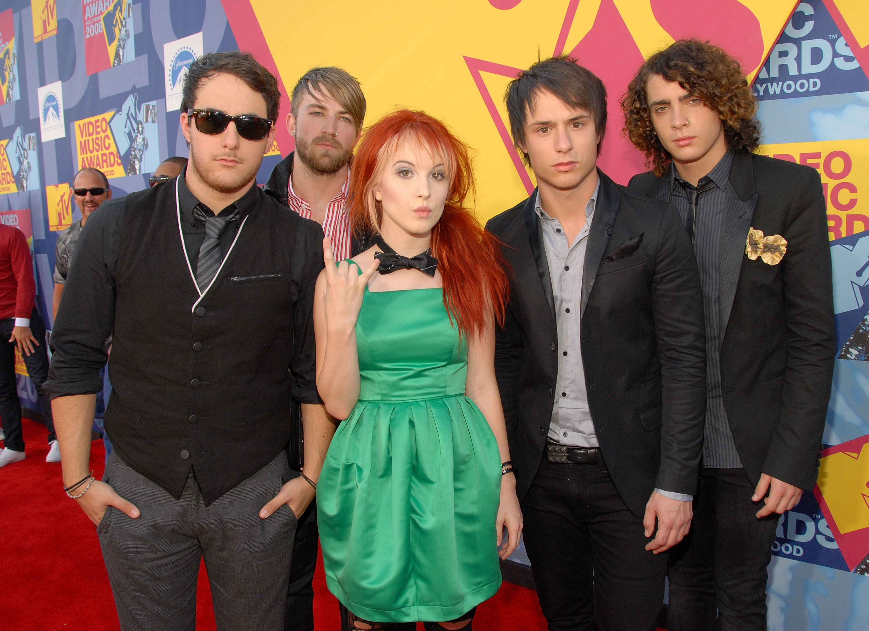 Paramore - Paramore Encyclopedia