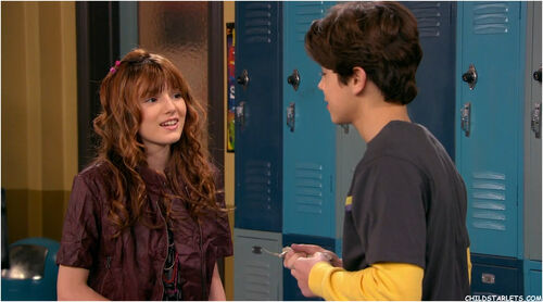 Bella Thorne In Wizards Of Waverly Place