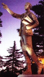 Zefram Cochrane, early statue