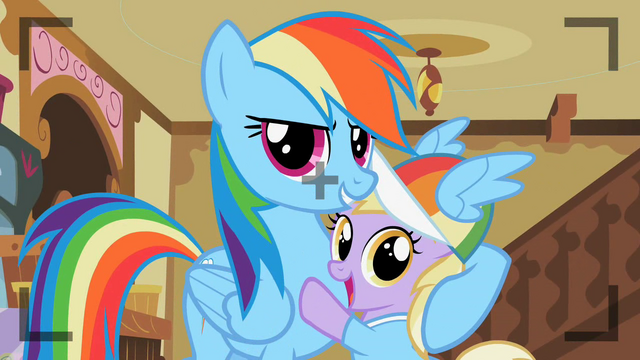 640px-Rainbow_Dash_with_Dinky_S2E08.png