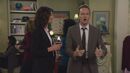 Neil-Barney-The-Burning-Beekeeper-HIMYM-neil-patrick-harris-28889209-1280-720.jpg