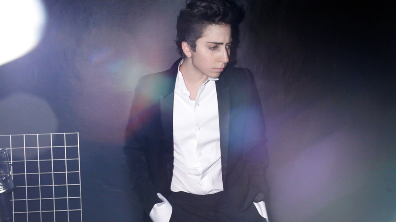 6-25-10_Nick_Knight,_Vogue_-_Jo_Calderon