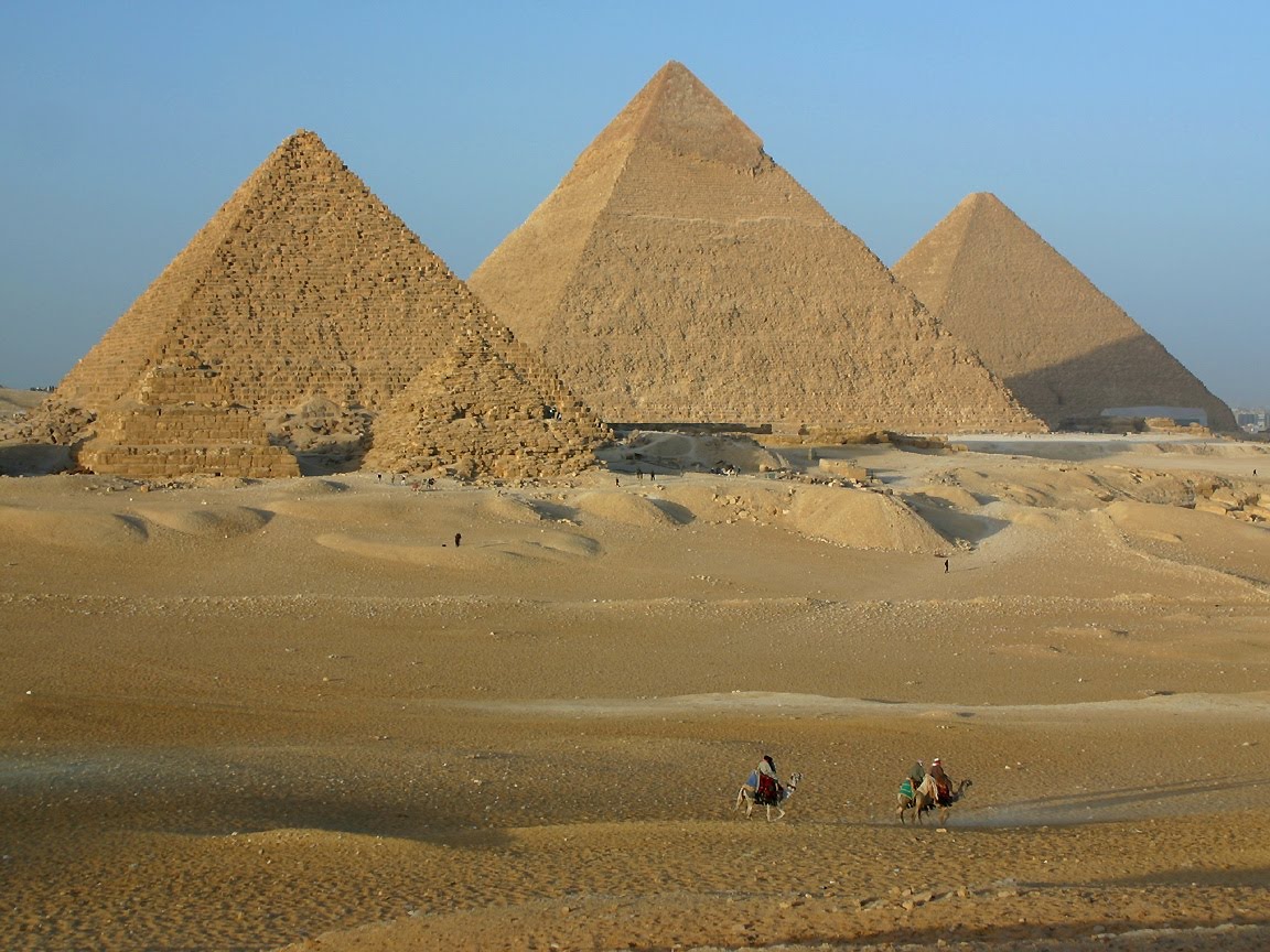 Giza Pyramid Complex - James Bond 007 Wiki