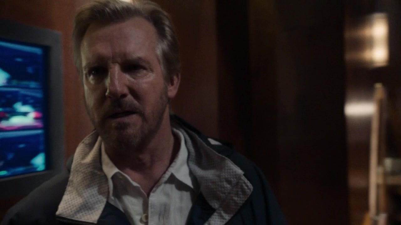 Robert_Queen_Arrow_TV_Series_001.jpg