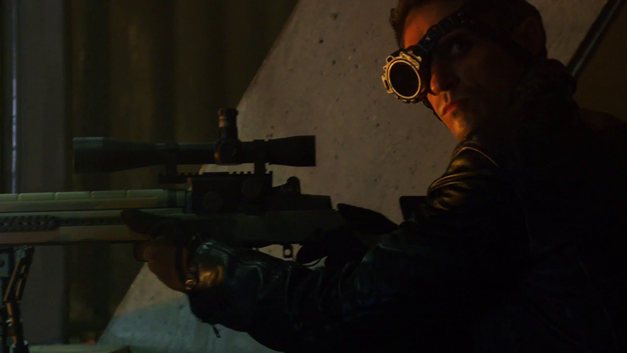 Deadshot's_original_eyepiece.png