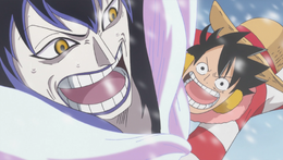 Luffy atrapando a Caesar