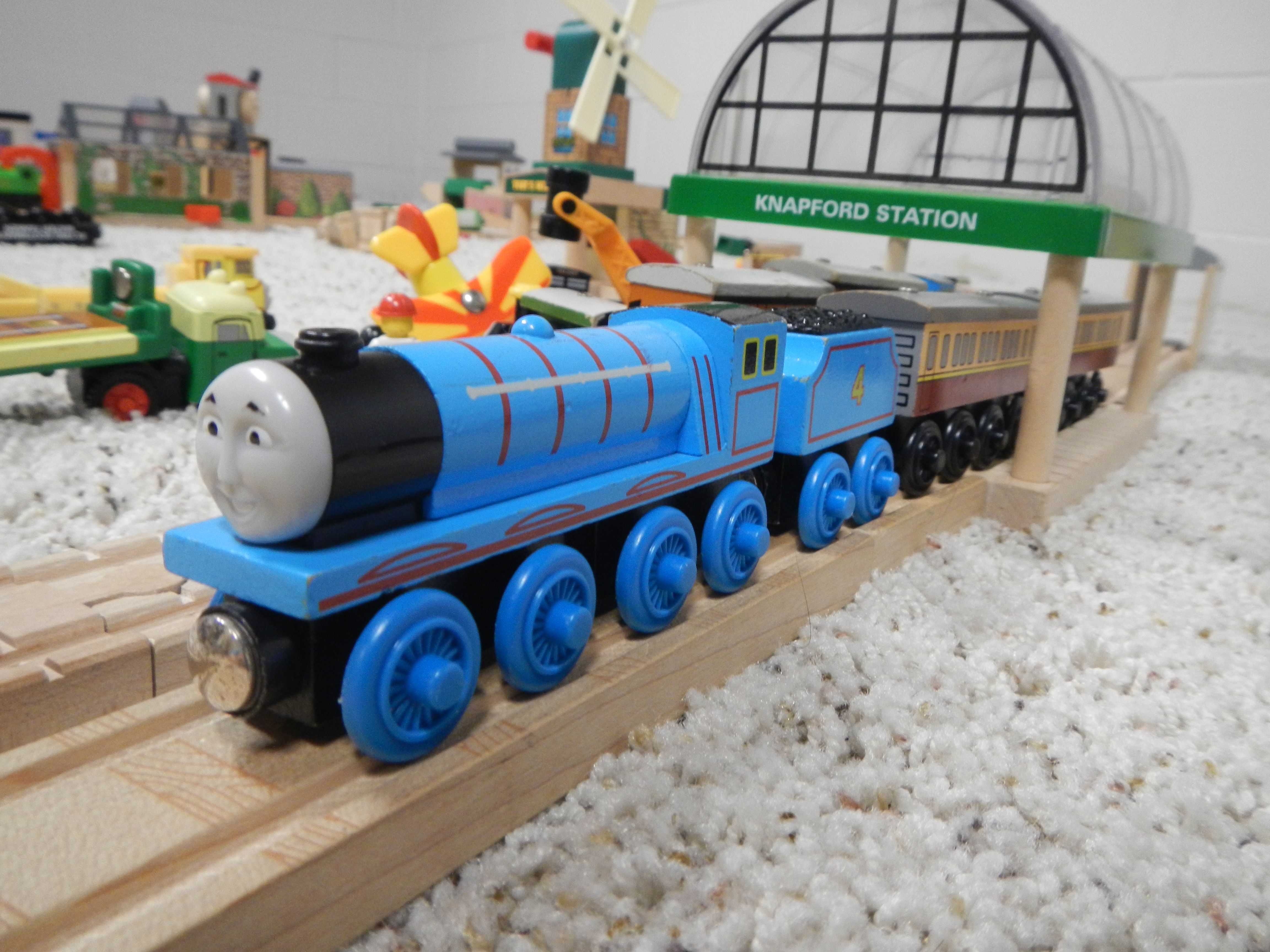 thomas wooden gordon