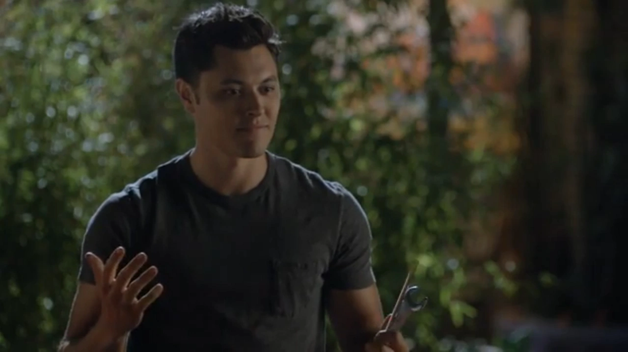 Image SwitchedatBirthSeason2Episode18RecapAsTheShadows