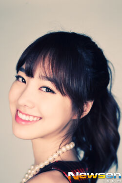 Jin Se Yun32