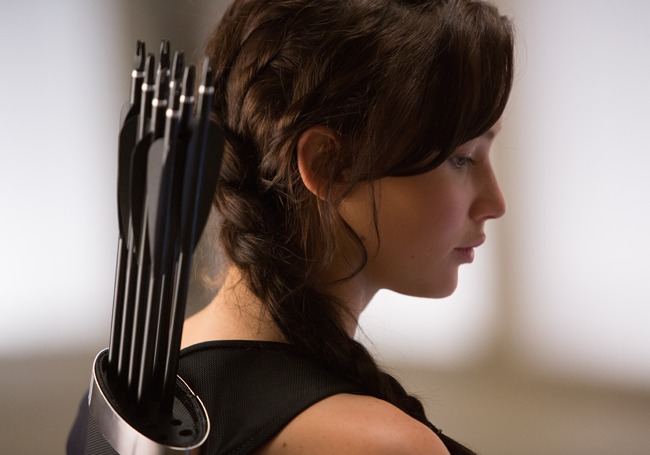 http://img1.wikia.nocookie.net/__cb20131030173816/thehungergames/images/5/53/Hunger-games-catching-fire-lawrence_katniss.jpg