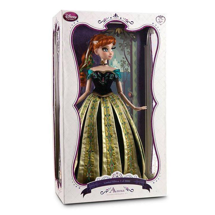 Limited_Edition_Anna_doll_(Inside_the_Packaging_box).jpg