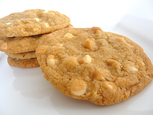 White-chocolate-macadamia-nut-cookies-ma