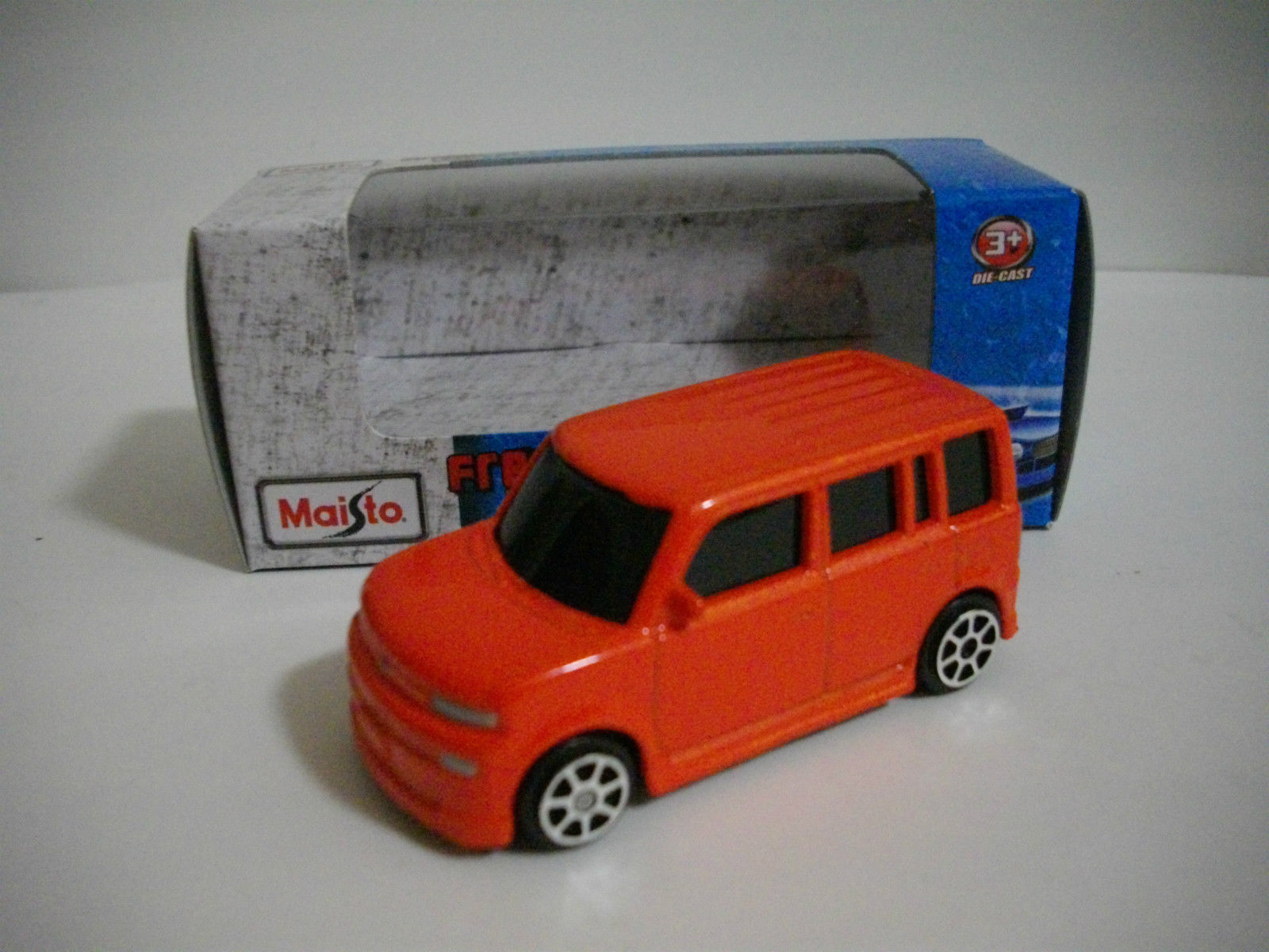 maisto scion xb