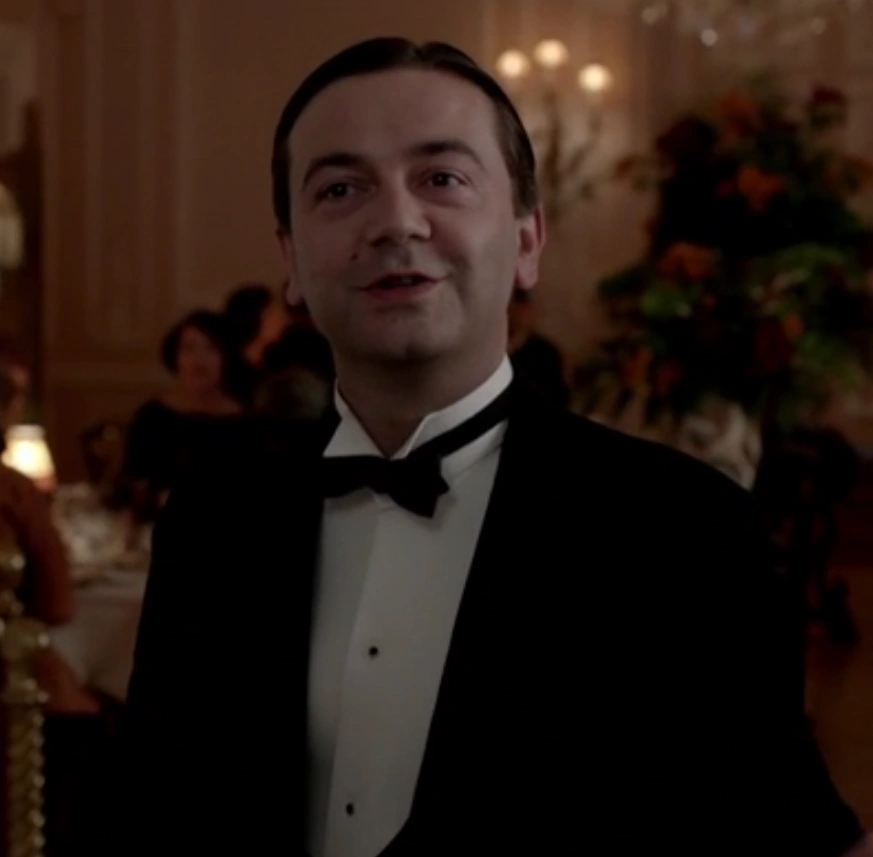 Maître d' Downton Abbey Wiki