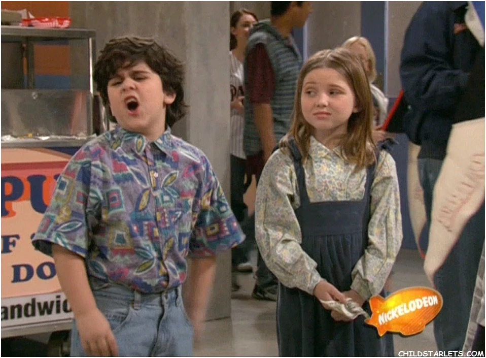 Image Foam Finger 18.jpg Drake and Josh Wiki