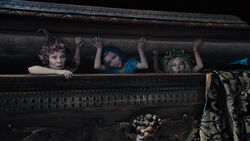 Maleficent-(2014)-49