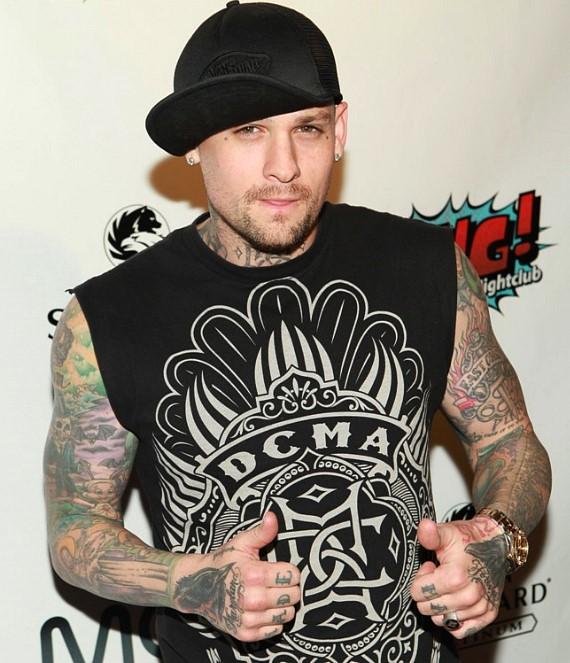 Girls, whats so sexy about Benji Madden? - Other - GirlsAskGuys.