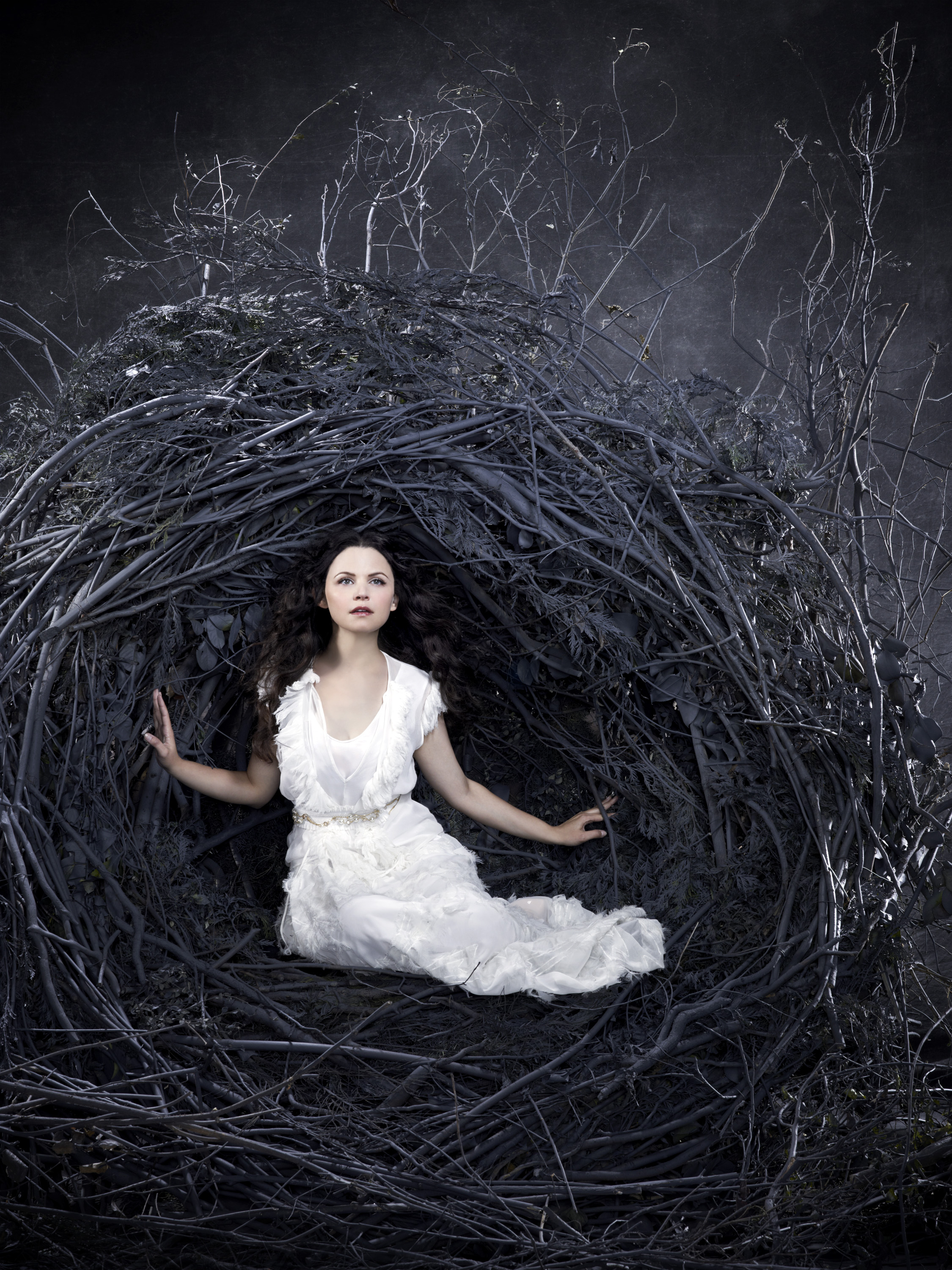 Once-upon-a-time-ginnifer-goodwin-as-snow-white-abc-2.jpg