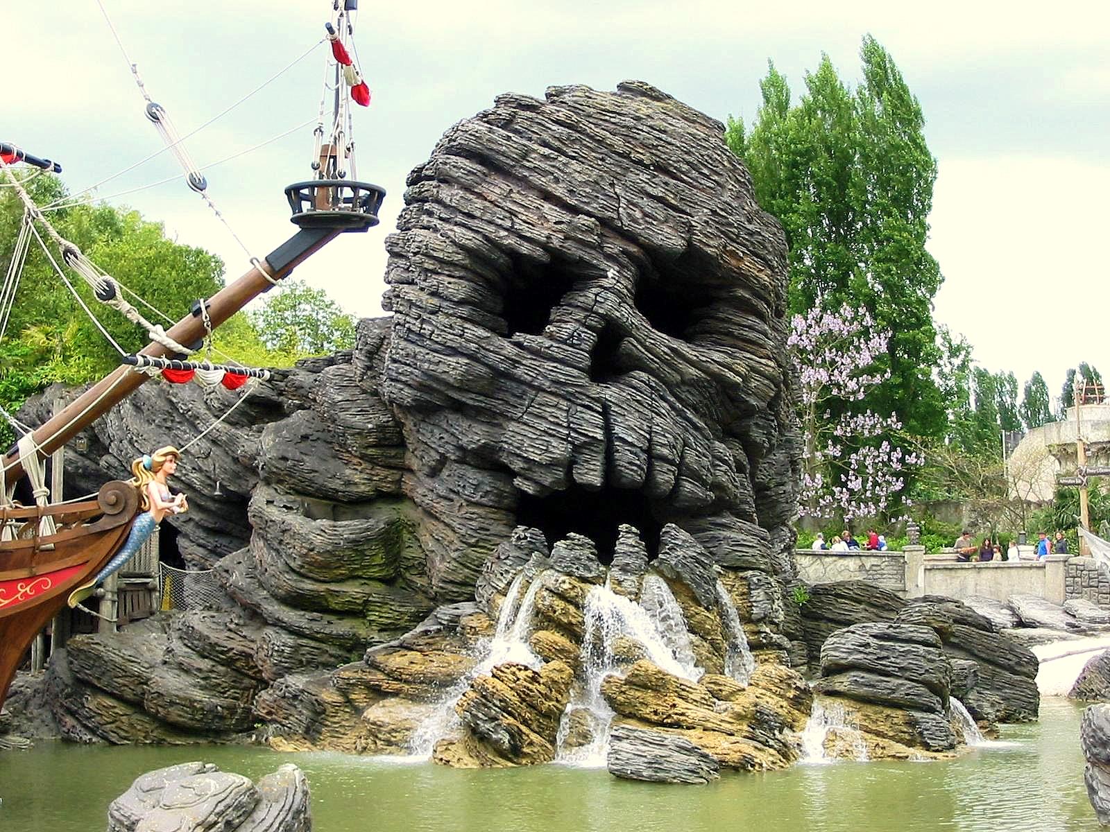 Image - Disneyland paris skull rock.jpg - Disney Wiki - Wikia