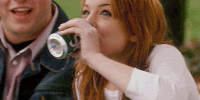 200px-0,400,23,223-Lindsay-Lohan-Spitting-Out-Drink-Laughing.gif