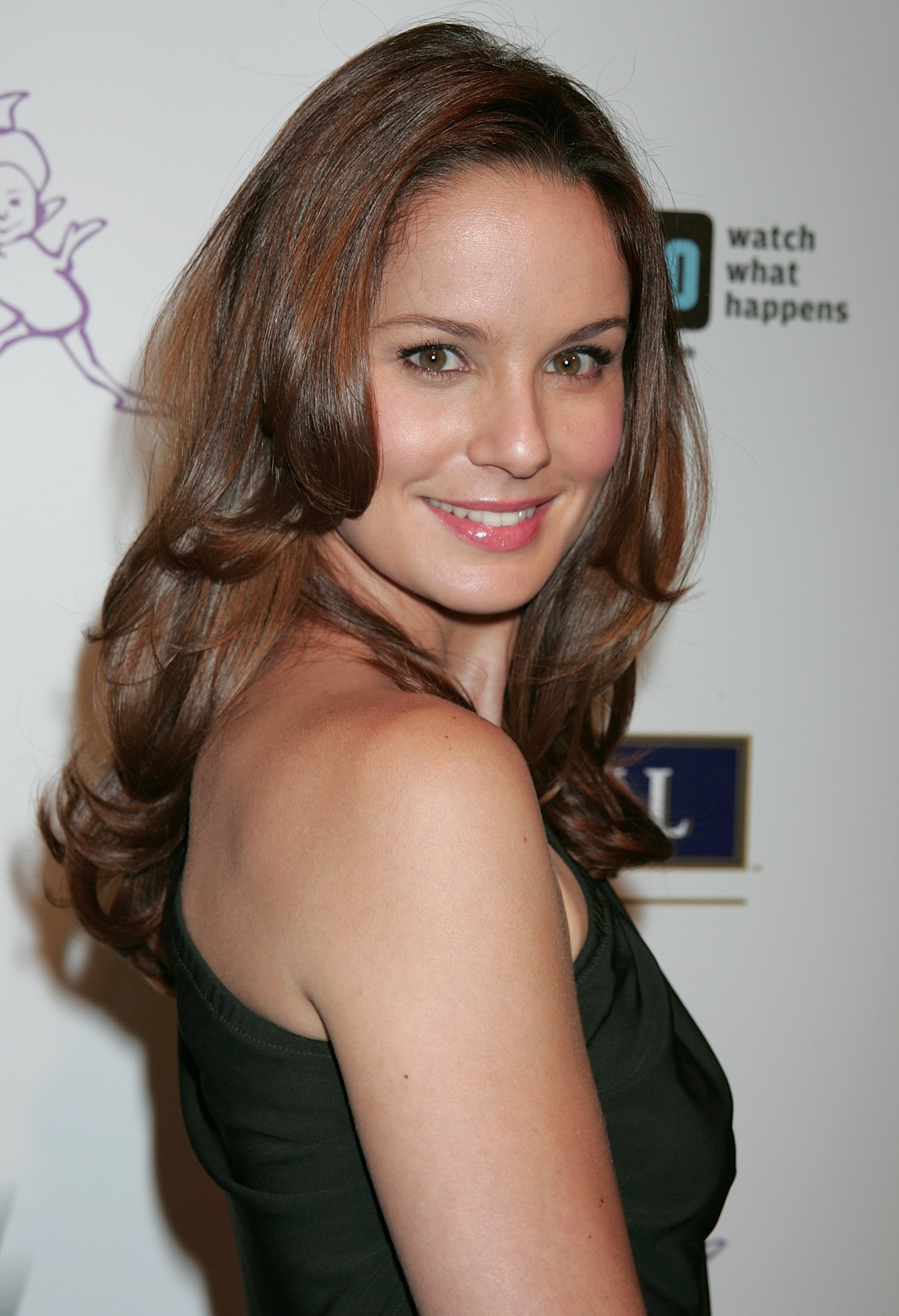 Sarah Wayne Callies full body