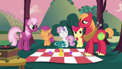 Cheerilee and Big Mac with CMC picnic S02E17