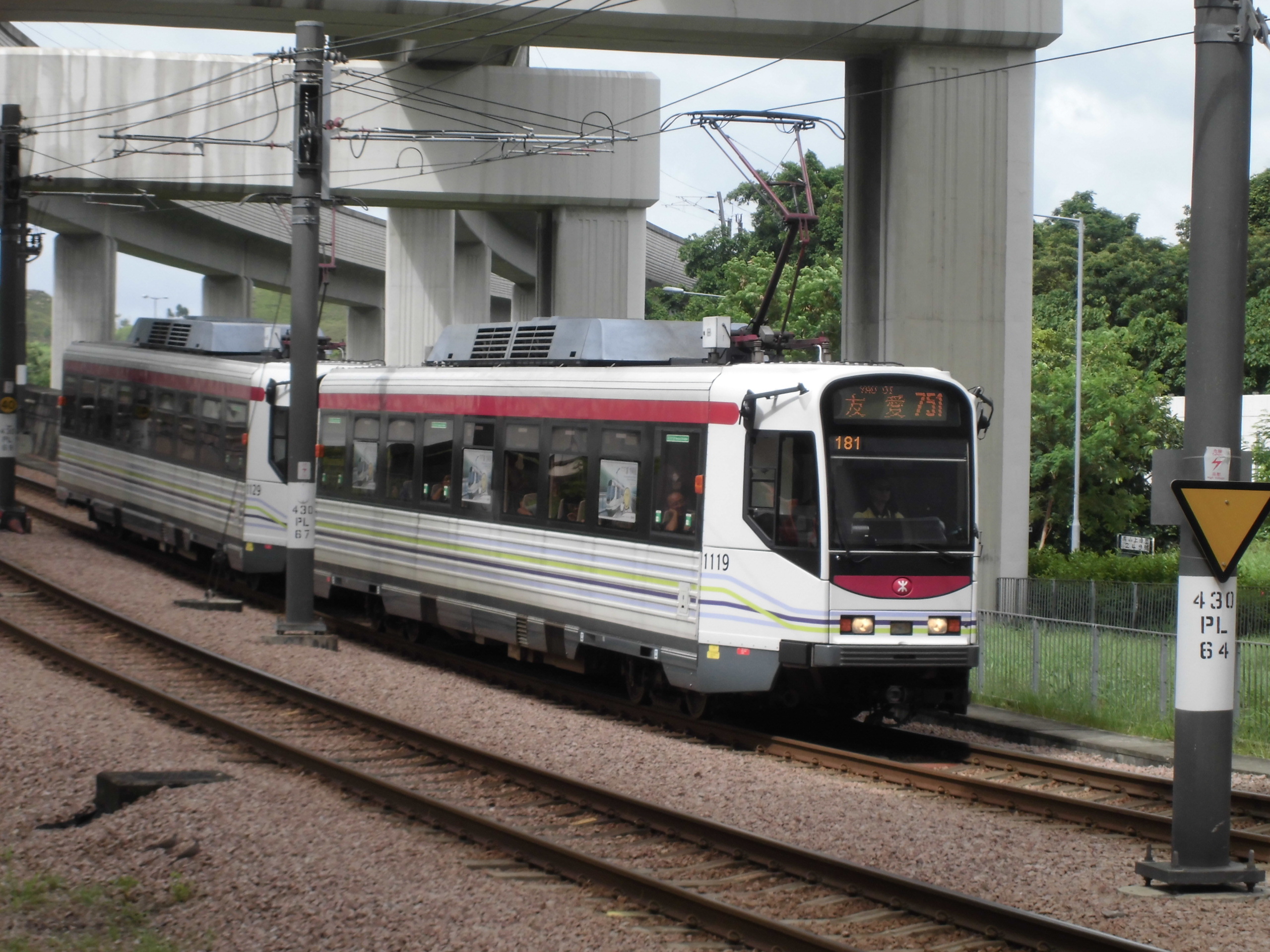 大部分早繁及下繁全數 751p列車出廠時,該班列車只會行走此路線單方向