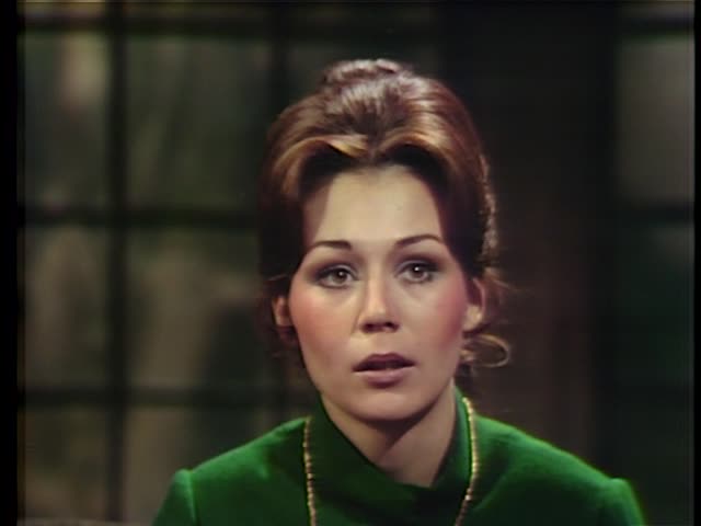 Maggie Evans Screencaps 873-973 - Dark Shadows Wiki