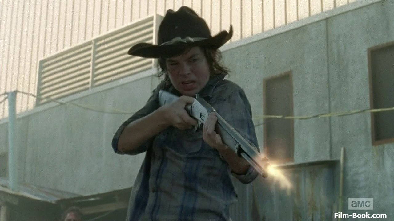 http://img1.wikia.nocookie.net/__cb20131205173716/walkingdead/images/c/c1/Chandler-riggs-the-walking-dead-too-far-gone-01-1280x720.png