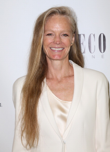 Suzy Amis age